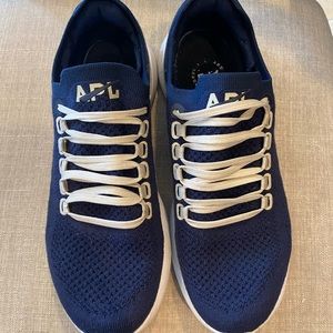 Women’s APL Techloom